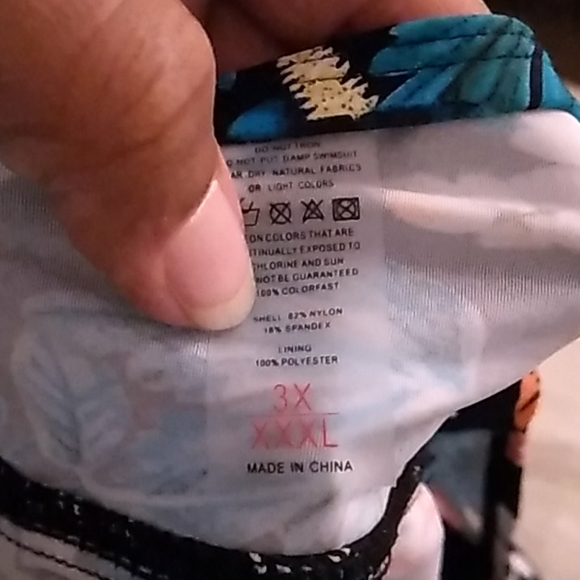 Sold-Plus size Two piece swimsuit - Picture 7 of 12